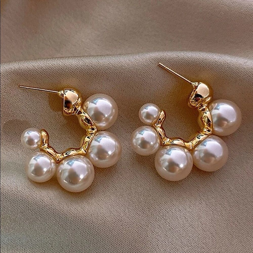 5 for $25 GOLD FAUX PEARL EARRINGS